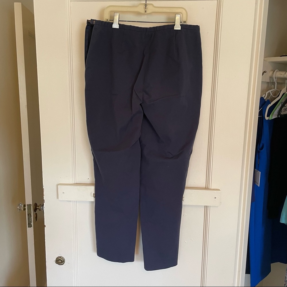 J. Mclaughlin Slim Leg Cropped Side Zip Pants - Navy - size 6 - Picture 2 of 5